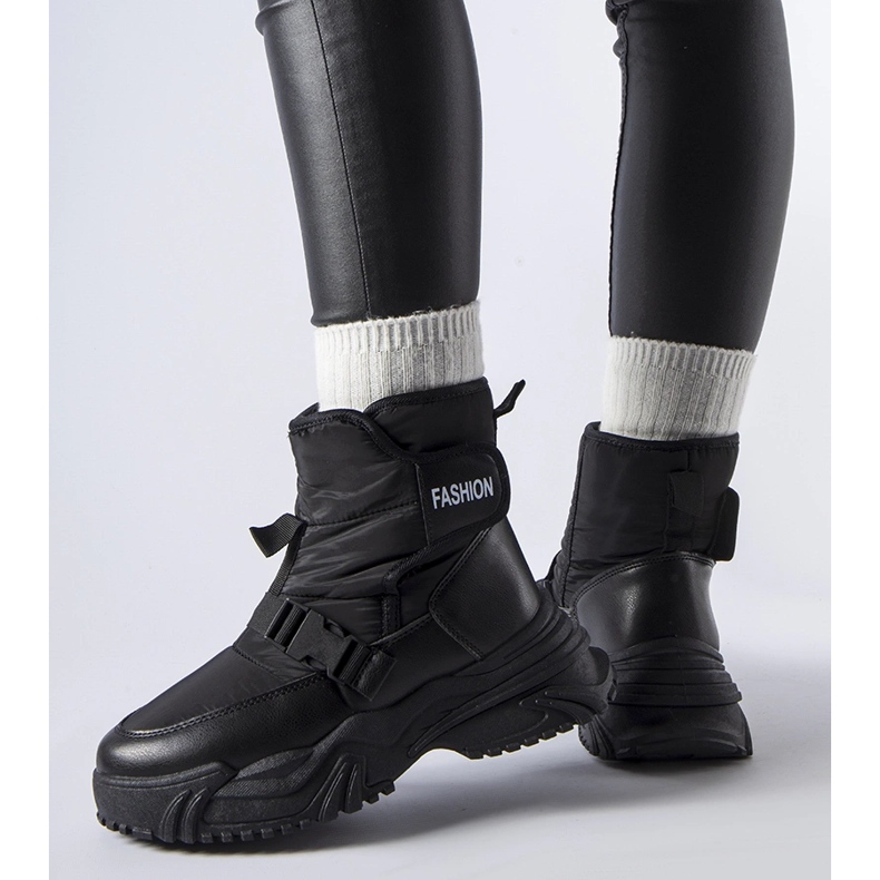 Crne Mernicco izolirane čizme za snijeg s čičkom crna 1