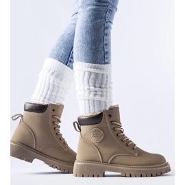 Smeđe izolirane Medole čizme smeđa 1