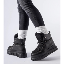 Crne gležnjače na masivnoj Sforza platformi crna 1