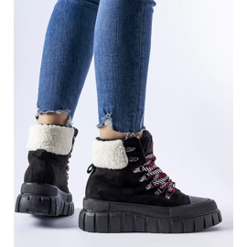 Crne izolirane tenisice na Ottiol platformi crno 1