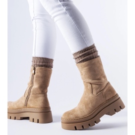 Smeđe izolirane gležnjače s masivnom Umber platformom smeđa 1