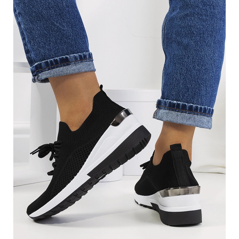 Crne tenisice na Sabelia klin crno 2