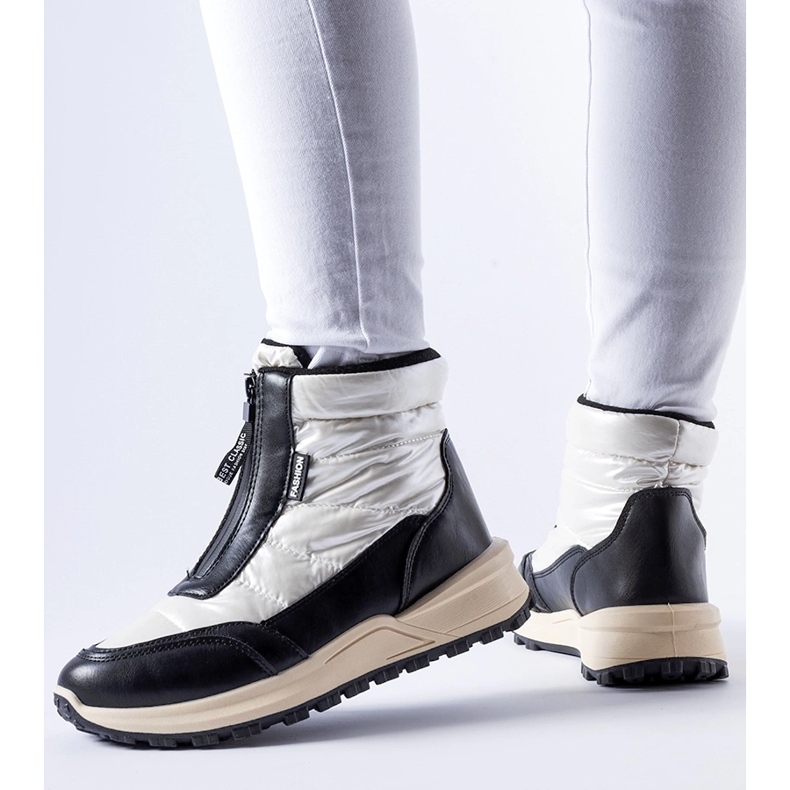 Bijele izolirane čizme za snijeg s patentnim zatvaračem Ritter bijela 1