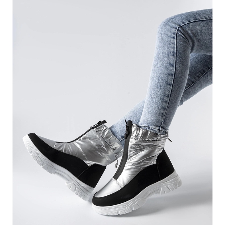 Srebrne i crne izolirane Controni čizme za snijeg srebro 1