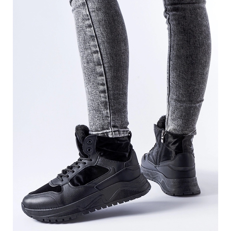 Crne izolirane visoke Malles tenisice crno 1