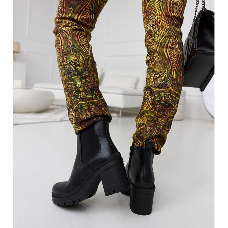 Layman crne gležnjače s niskom petom crno 1