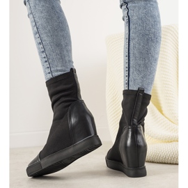 Crne elastične tenisice na klin Partida crna 1