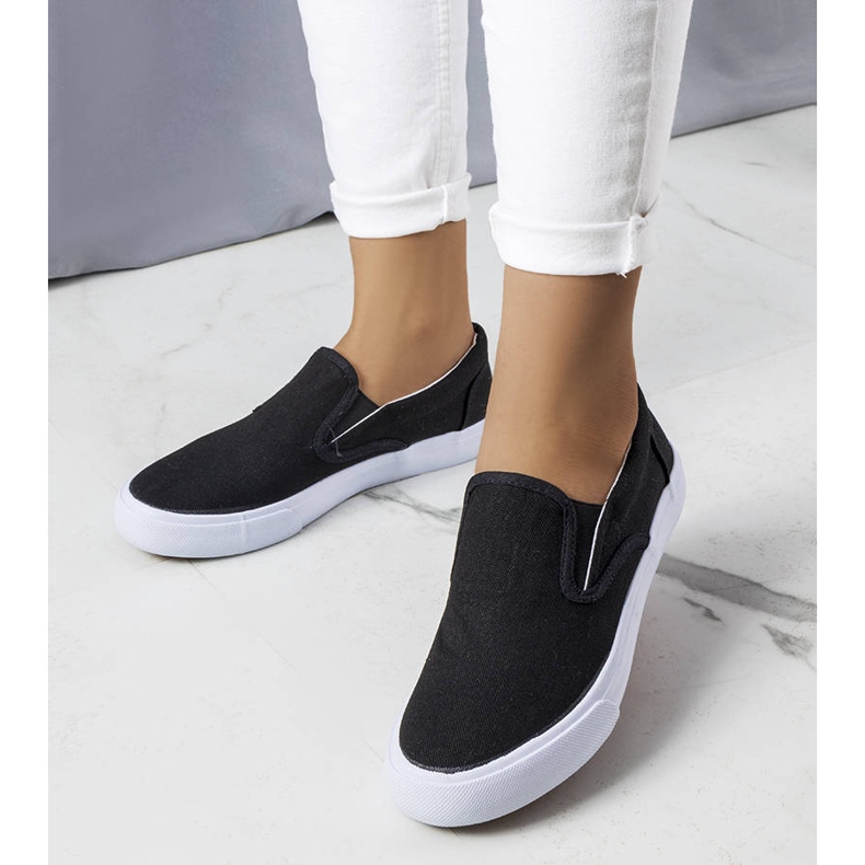 BM Crne tekstilne slip-on tenisice marke Candace crna 1