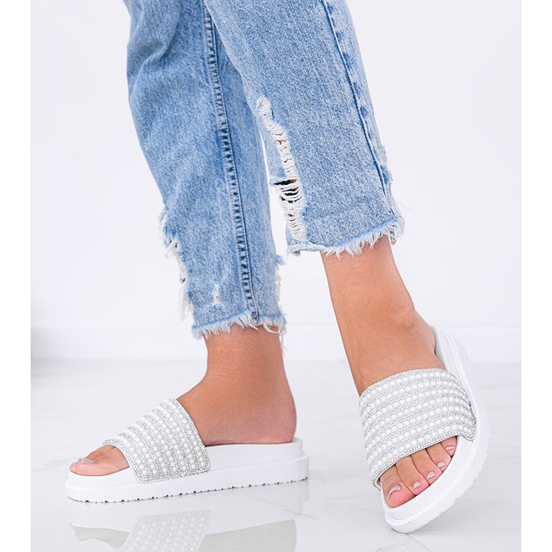 Trishine bogato ukrašene bijele papuče bijela 1