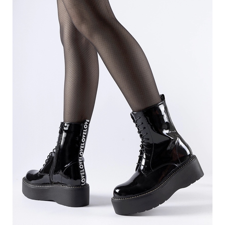 Crni patentni radnici na platformi Leos crna 1