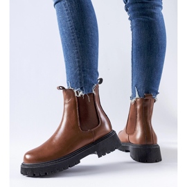 Smeđe izolirane klasične Edgar gležnjače smeđa 1