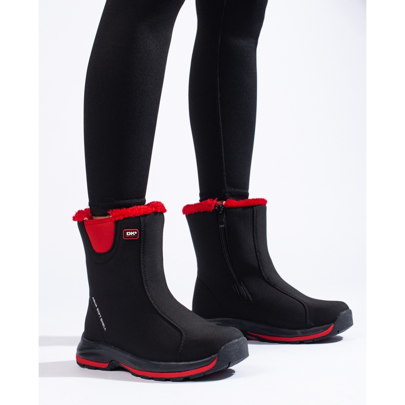 DK ženske visoke trekking čizme, izolirane krznom crno 1