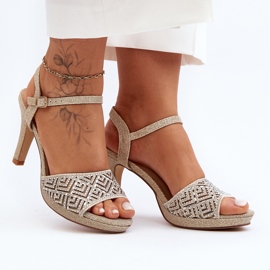 Ukrašene sandale na visoku petu D&amp;A MR1038-44 zlatne zlatna 1