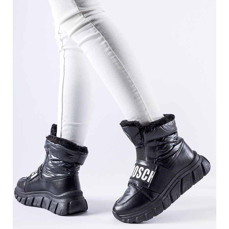 Crne izolirane čizme za snijeg s platformom Bend crno 1