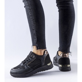 Crne tenisice s ukrasnim koncem marke Facondo crna 2