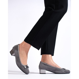 Daszyński sive ažurne cipele s niskom petom siva 1