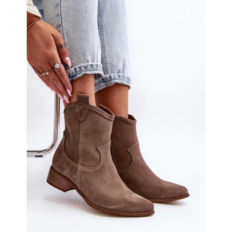 Zazoo 3329 Kaubojske čizme od brušene kože na nisku petu tamno bež 1