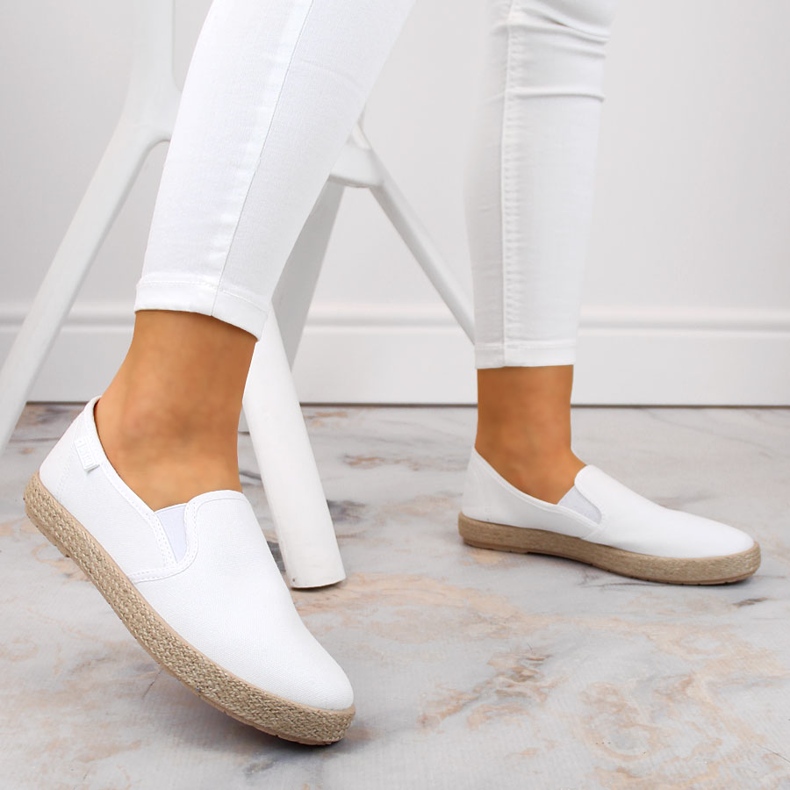 Ženske slip-on espadrile bijele Big Star DD274015 bijela 2