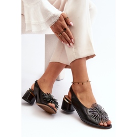 Kožne sandale s ukrasom Laura Messi 2719 crne crno 1