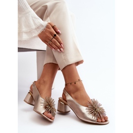 Kožne sandale s ukrasom Laura Messi 2719 zlatne zlatna 2