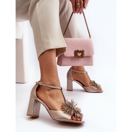 Kožne sandale na visoku petu s ukrasom Laura Messi 2758 Gold zlatna 2