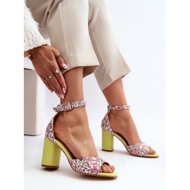 Vitamella sandale na visoku petu sa žutim cvjetićima žuta boja 1