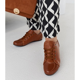 Parady smeđe cipele s lakiranim vrhom smeđa 2