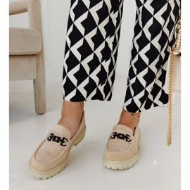 Bež natikače od brušene kože s Lyle kopčom 1