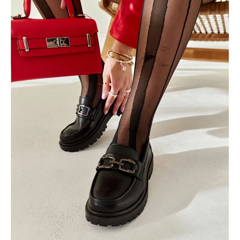 Crne mokasine s oprugama i kopčama crno 1