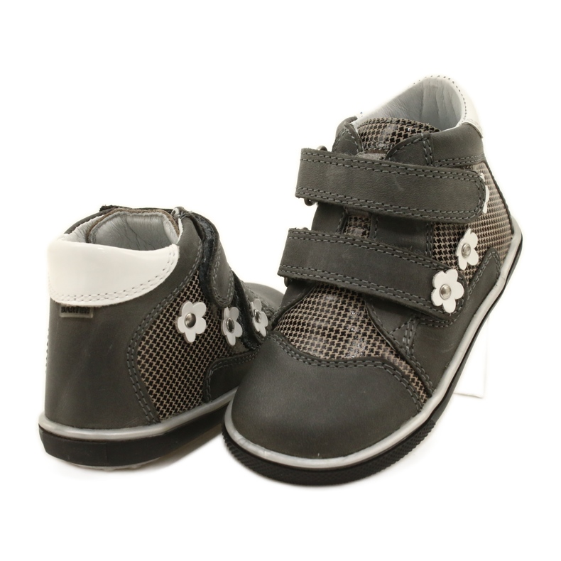 Kožne cipele za djevojke s bijelim cvjetovima 91904 Grey Bartek siva 4