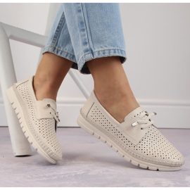 Ženske ažurne kožne natikače, bež Vinceza 7872 1