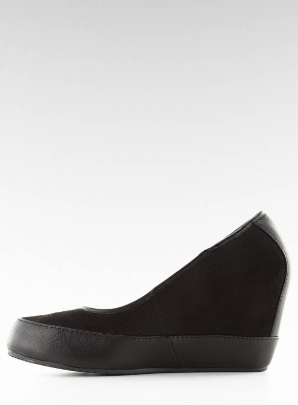 Pumpe na klin u sportskom stilu 6088 crna 2