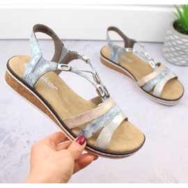 Udobne ženske sandale na klin Rieker V36G4-40 plava 2