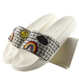 8228 Bijele papuče s iglama bijela 1