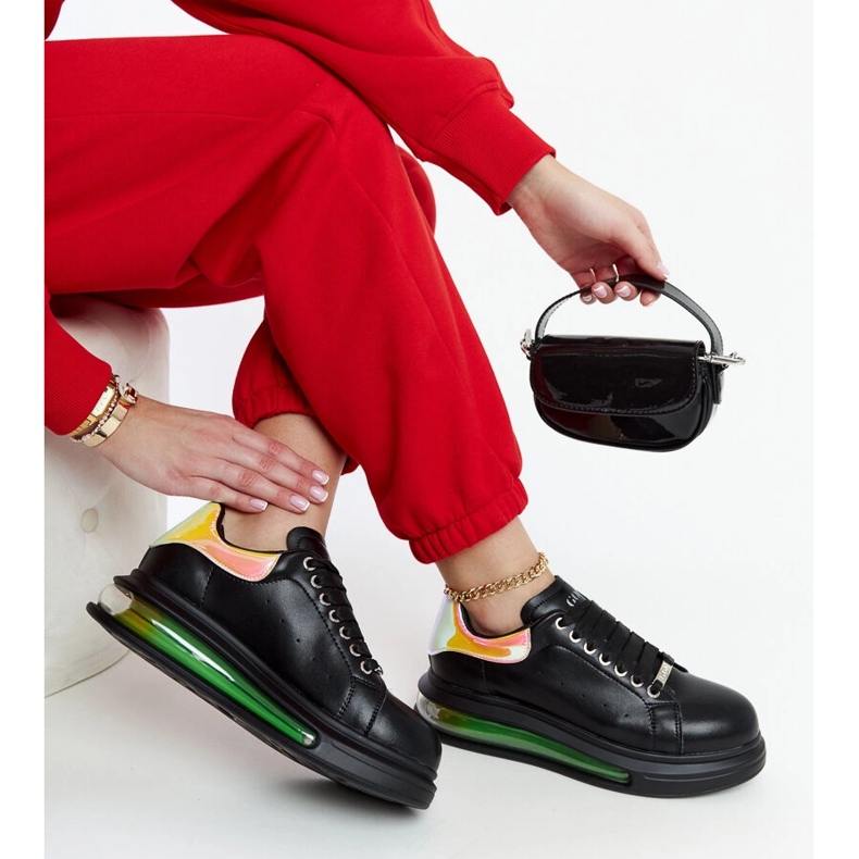 Crne tenisice na platformi GOE NN2N4030 crna 1