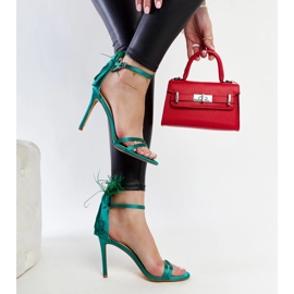 Zelene sandale s perjem iz Adalgisia zelena 1