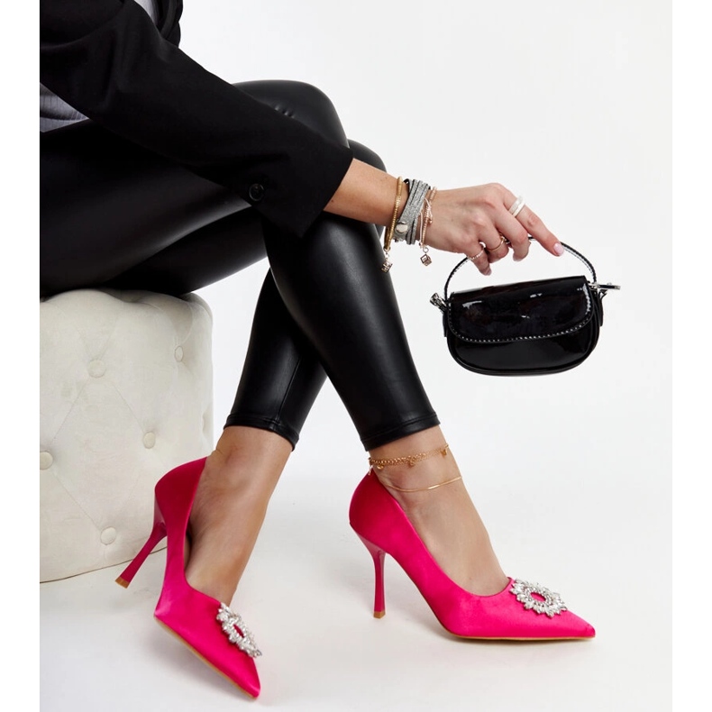 Ružičaste visoke pete sa satenskim završetkom i kamenčićima Susegana ružičasta 1