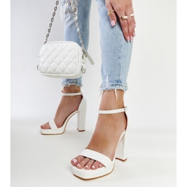 Bijele Nariman sandale na visoku petu bijela 1
