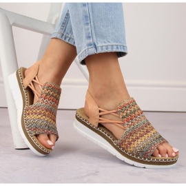 Udobne ženske višebojne slip-on sandale Rieker V1241-90 bež 1
