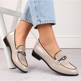 Ženske lakirane cipele s niskom petom, bež, Potocki SZ12309 1