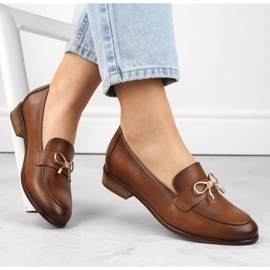 Smeđe ženske cipele na nisku petu Potocki SZ12379 smeđa 1