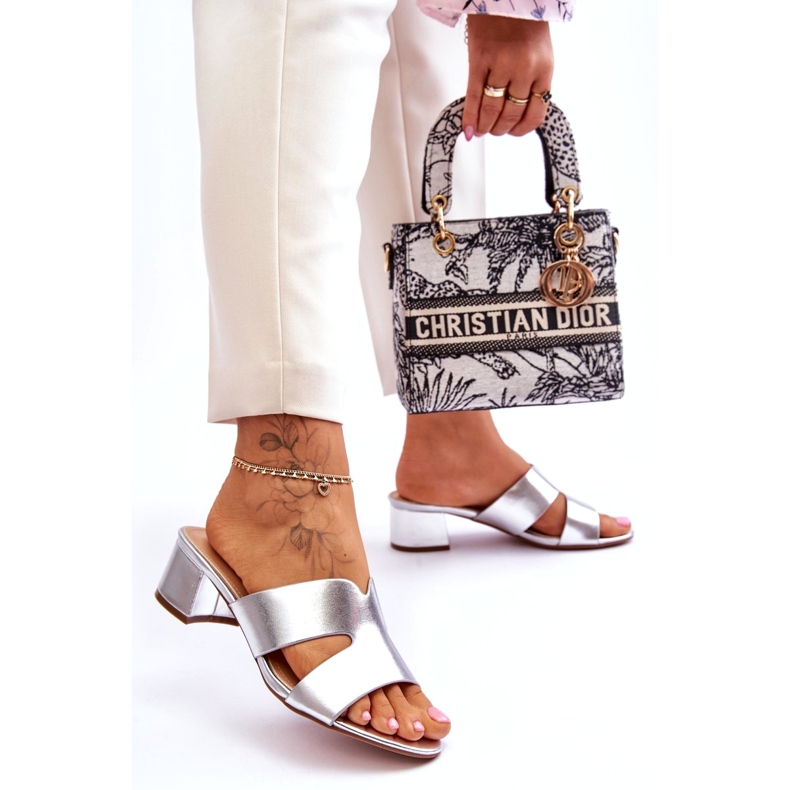 Joia Klasične kožne papuče s niskom petom, srebrne srebro 4