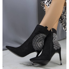 PA1 Crne izolirane čizme na Nolani stiletto peti crna 1