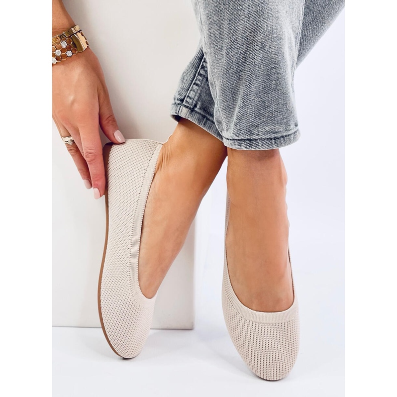 Cavaday Beige balerinke s čarapama bež 2