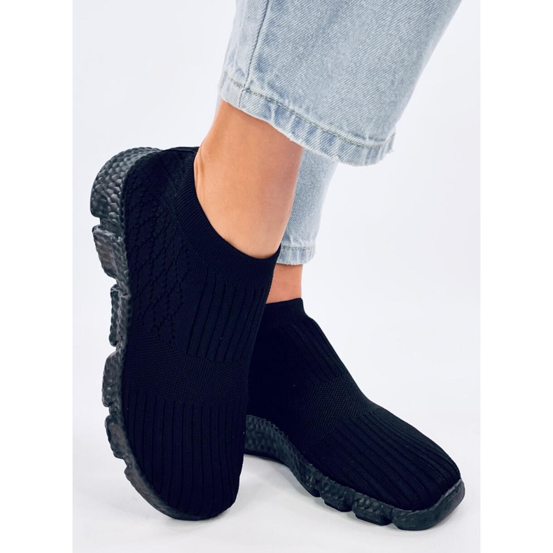 Pikado Sportske cipele crne čarape crno 2