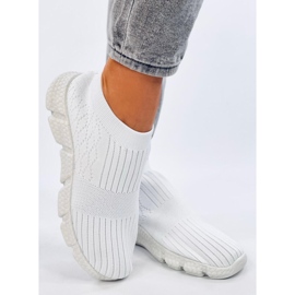 Pikado Sportske cipele s bijelim čarapama bijela 1