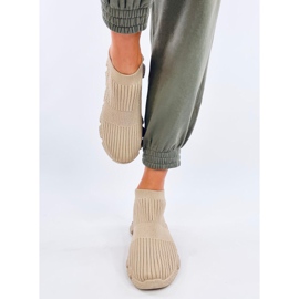 Pikado bež sportske cipele s čarapama 1