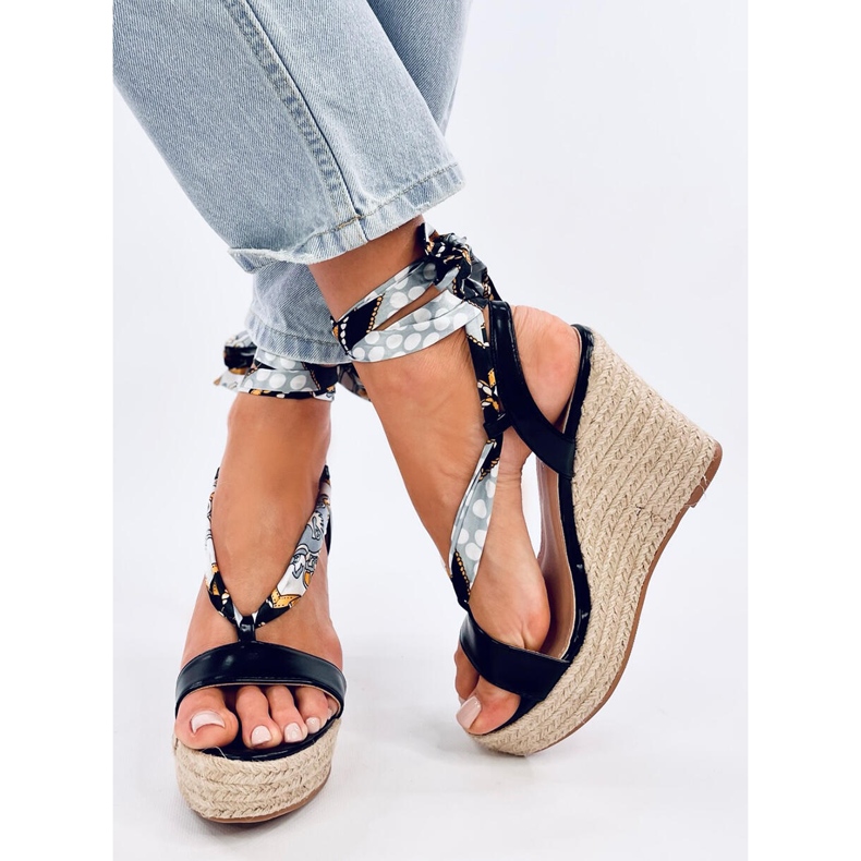 Birrel Crne sandale s espadrilama na klin crna 2