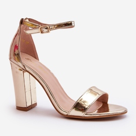 Zlatne Thakko sandale na visoku petu zlatni 1