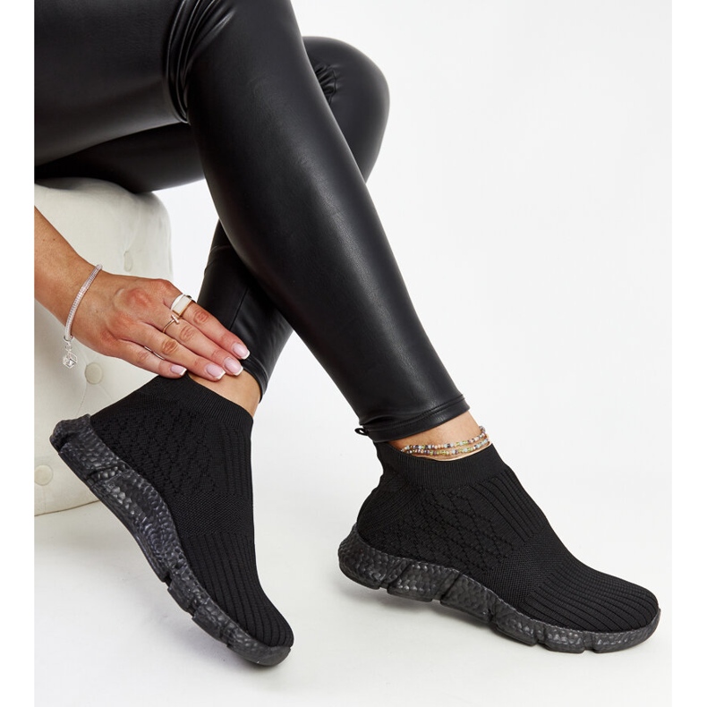 Crne lagane sportske tenisice marke Vaclav crna 1